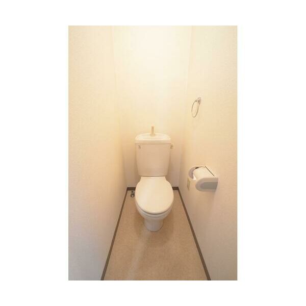 MARECAGE柏303号室 トイレ