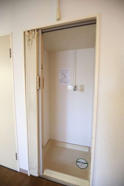 スターハイツ寿 室内洗濯機置場
