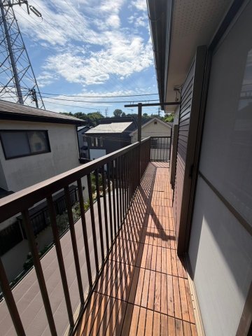 秦野市曽屋リノベ戸建て 南向きバルコニー