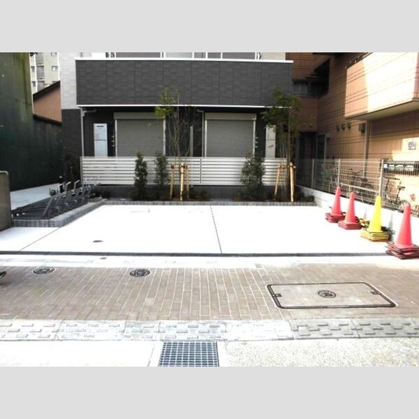 アナシエ小松川 駐車場