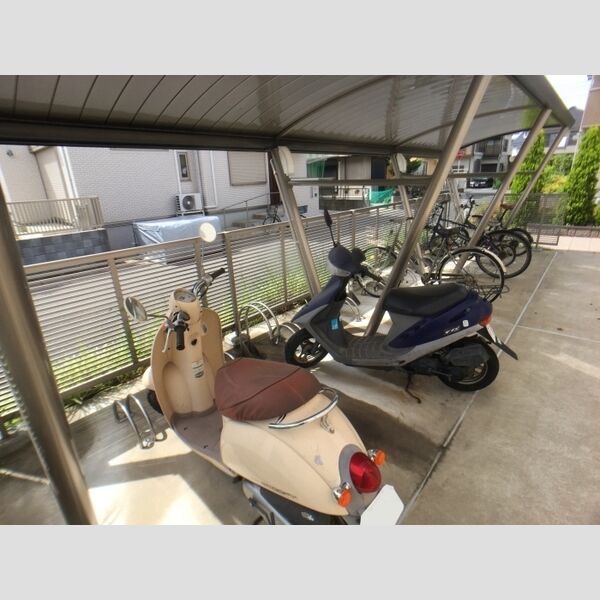 リヴェール南流山　A 駐輪場