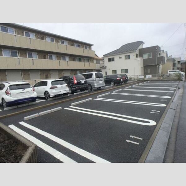 ロイヤル　オーク 駐車場