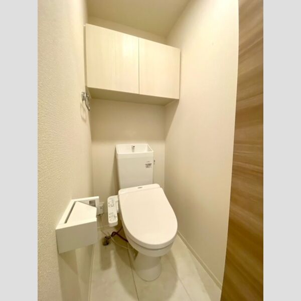 セレスティン三軒茶屋305号室 温水洗浄便座