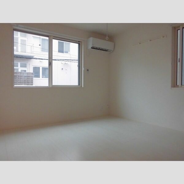 Maison de la pomme 洋室6.31帖