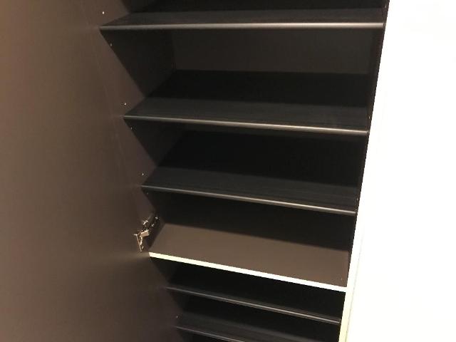 シャノアール 下駄箱