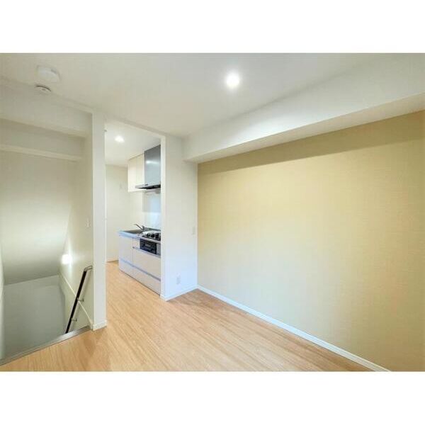 MOK-TERRACE西大宮　B棟 リビング