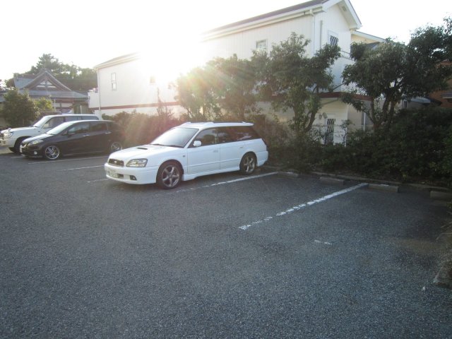 クレール湘南0105号室 駐車場