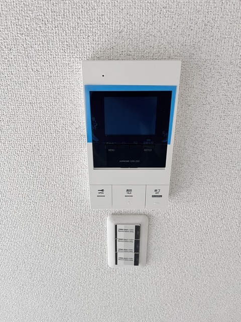 Ｌｕｍｉｎｏｕｓ二俣川0101号室 TVインターホン　※現況優先