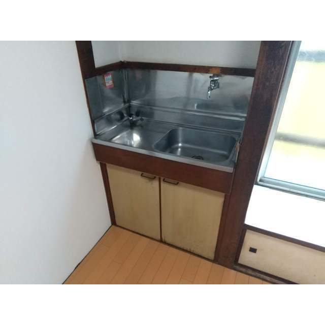 松山荘・小野塚店舗2階 内観