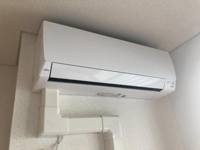 ファインパレス荻野 北側洋室エアコン