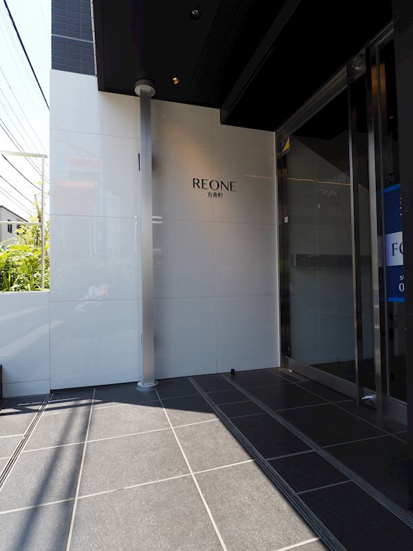 レオーネ方南町2階 エントランス
