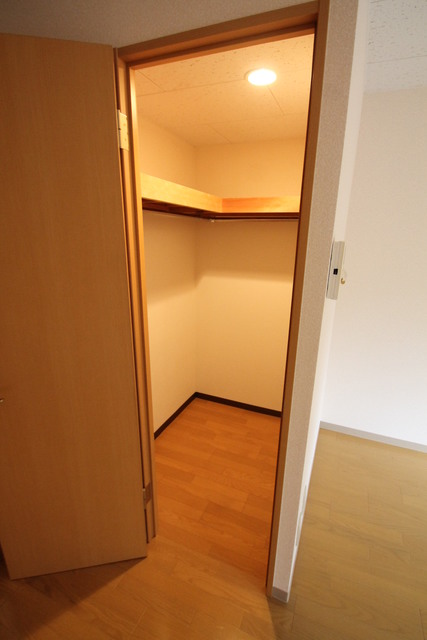 ヴィルヌーブ柏2階 ウォークインクローゼット！