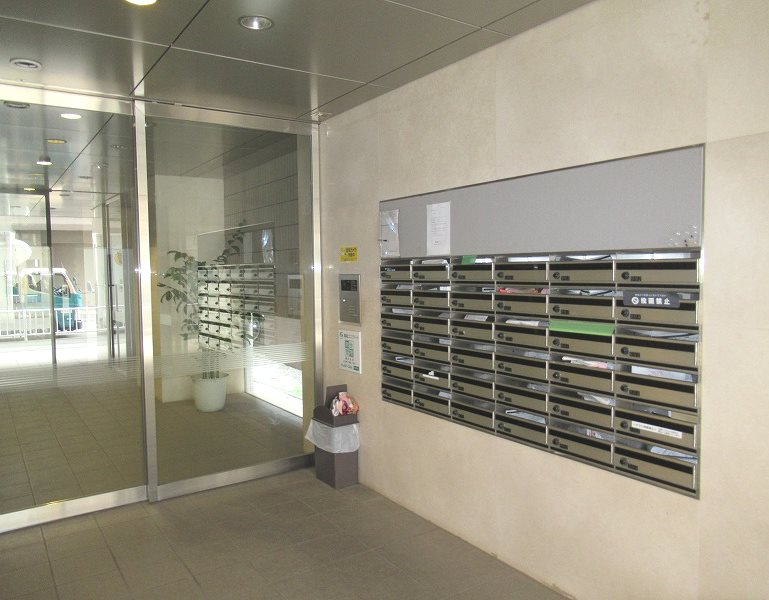 シャルム協和2階 エントランス