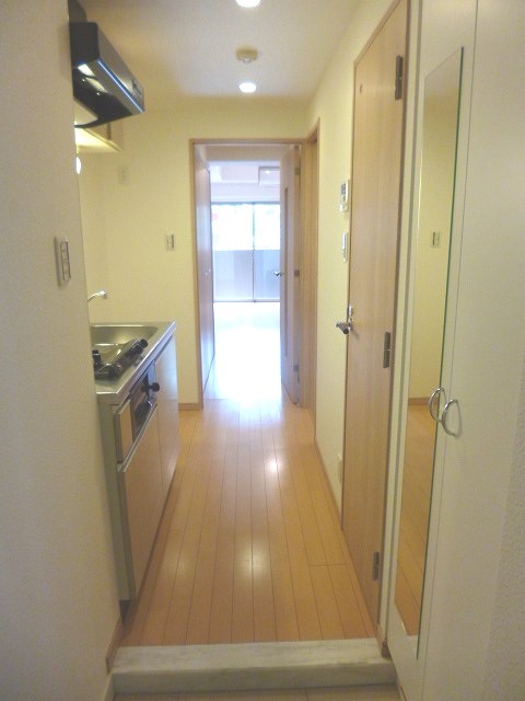 クレイシア世田谷野沢 玄関