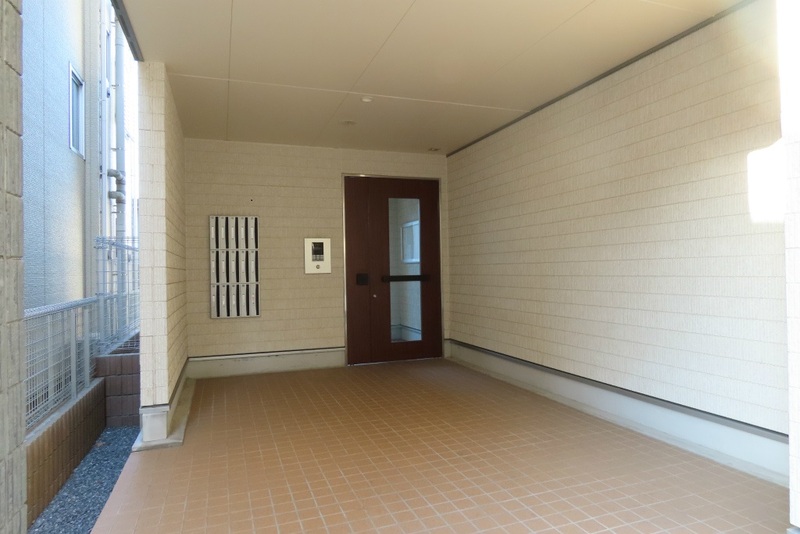 サンハイム高砂 エントランス