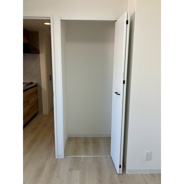 レジデンス横濱関内0408号室 同建物別部屋の参考画像