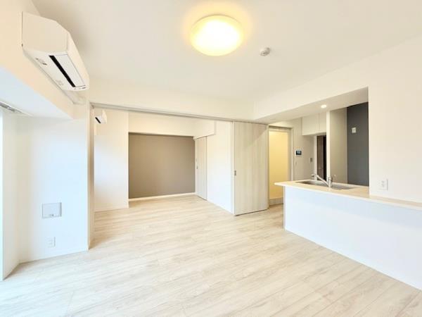 アジールコート町屋6階 リビング