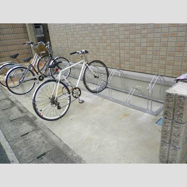 ベルデュール 自転車置き場