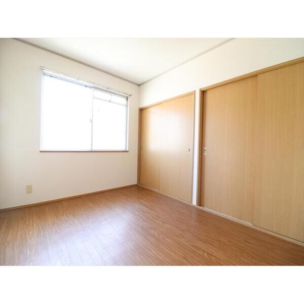 エステートピアセピリナ302号室 リビング