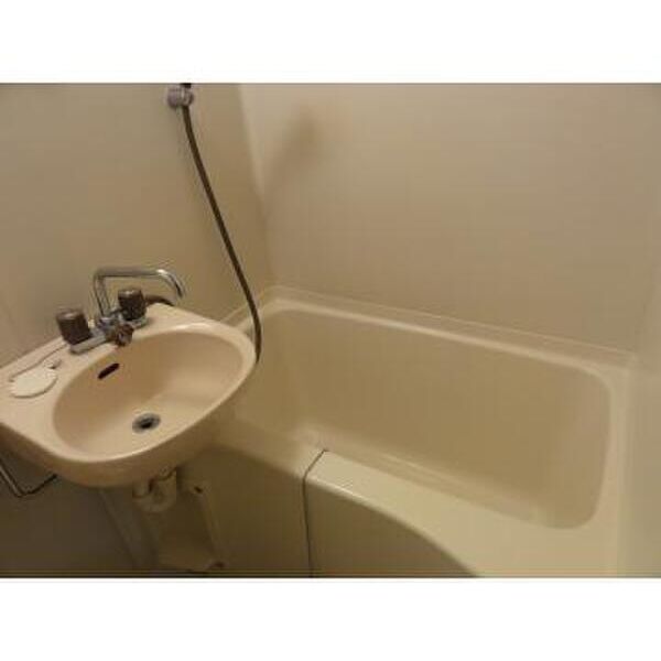 エステートピア忠生201号室 お風呂