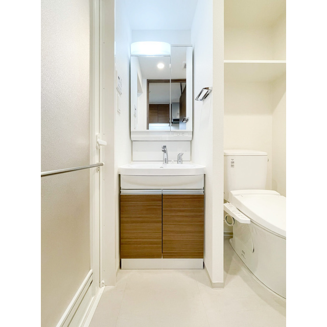 オーパスホームズ南行徳0405号室 内観