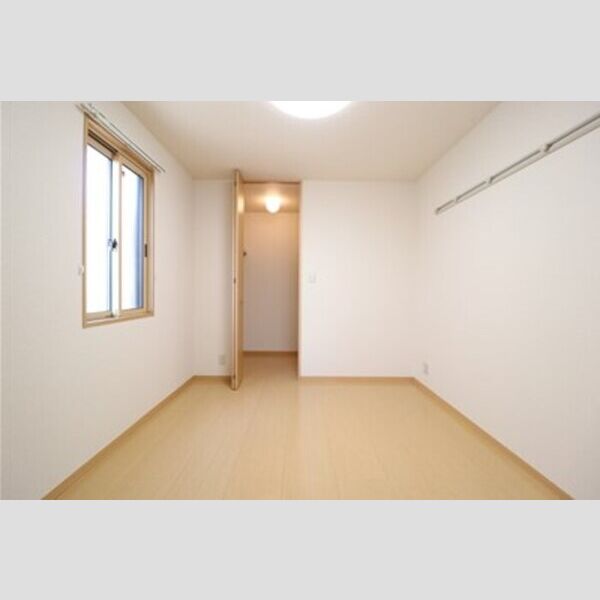 メゾンローレル　Ⅱ105号室 洋室5.25帖