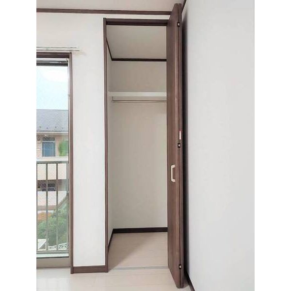 ルミエール　エタンセル　ドゥー 収納