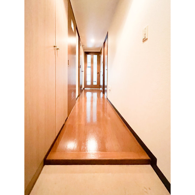 ルクレ川口ウエスト 玄関