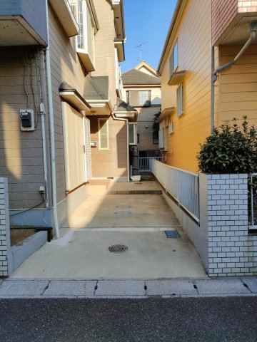 東道野辺小泉邸 軽自動車のみ