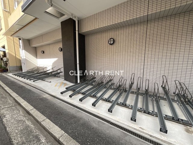コンシェリアＲ 横濱桜木町7階 駐輪場