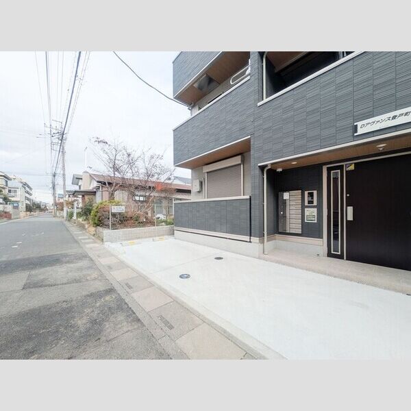 Dアヴァンス登戸町 駐車場