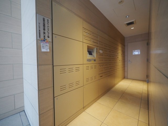 ローレルアイ東中野7階 ロビー