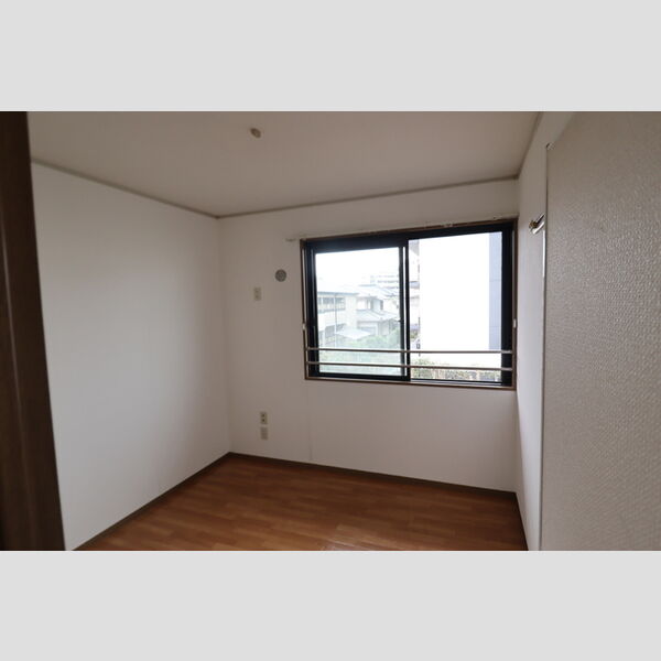 クレール本郷201号室 洋室