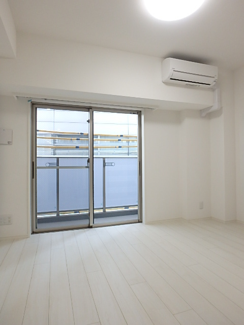 グランド・ガーラ立川3階 リビング