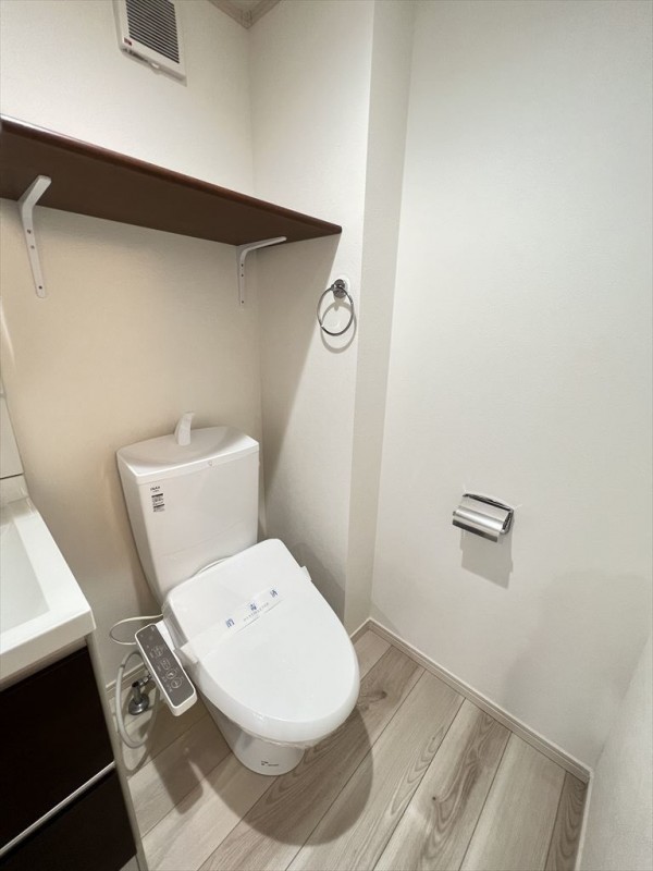 レガーロ西横濱2階 内観