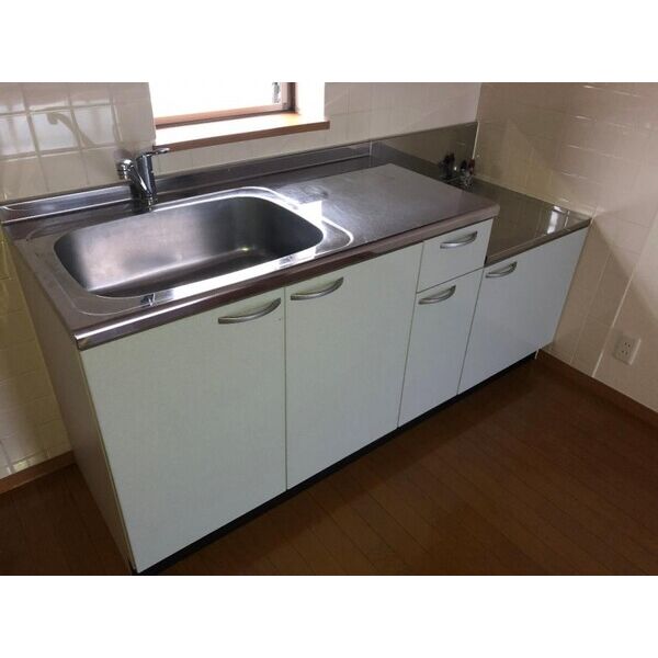 グランド・カオルⅠ キッチン