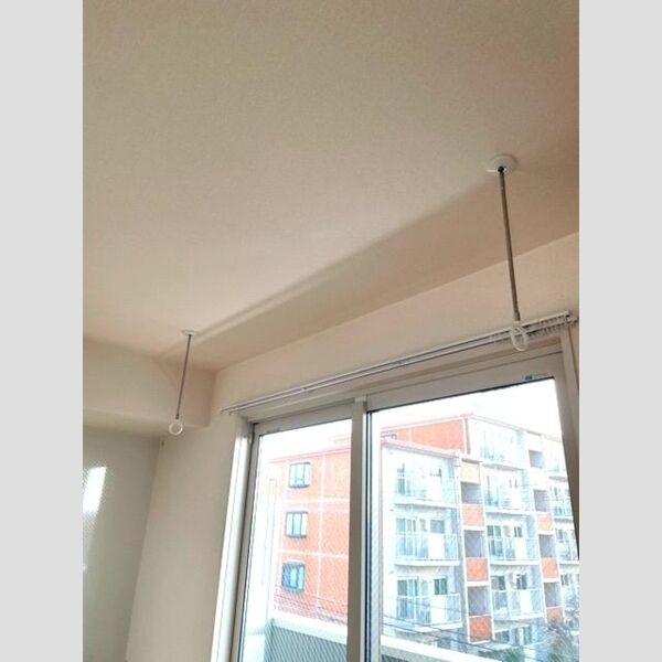 ソラーレ305号室 室内物干し