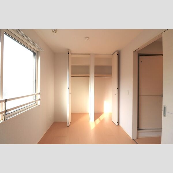 Noble Court クローゼット