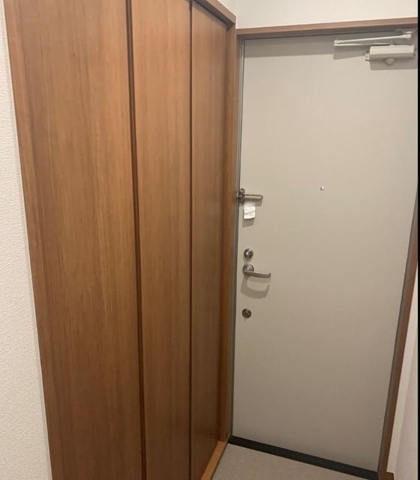 サニーコート大森台1階 玄関