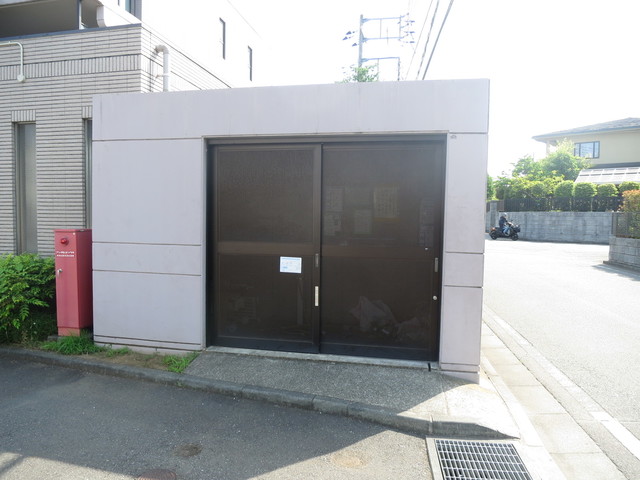 ブールヴァル西原0306号室 専用ごみ置場　※実際の使用状況とは異なります(現況優先)