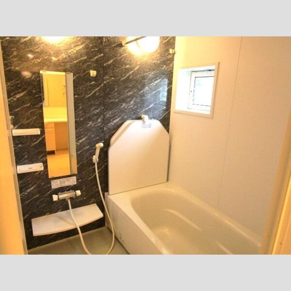 メゾン シェーヌ 浴室