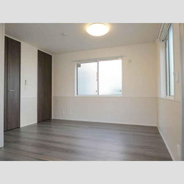 オルソ南鳩ヶ谷103号室 リビング(11.3帖)