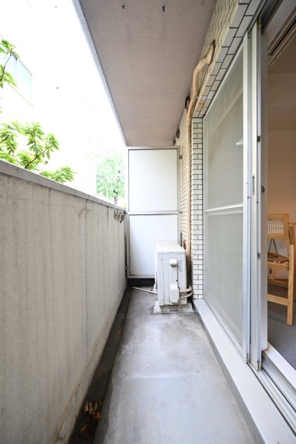 サカエフラット元住吉1階 バルコニー