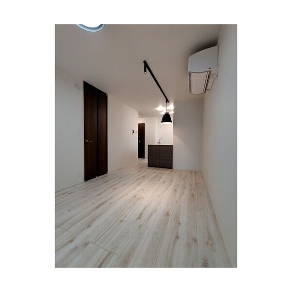 Forest　Maison　KOMAGOME　NORTH301号室 リビング