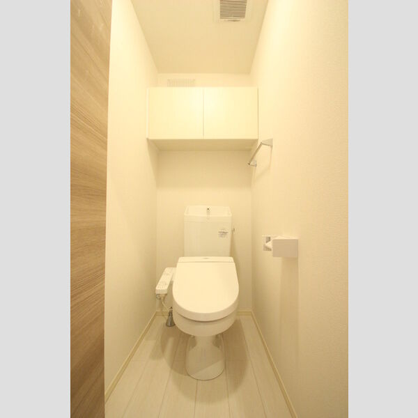 ・　コンティニュエ302号室 トイレ