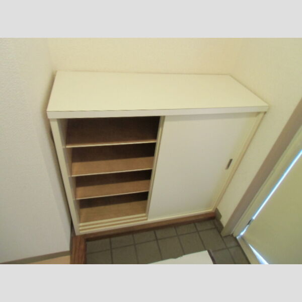 ラフィネ小倉113号室 113(シューズボックス)