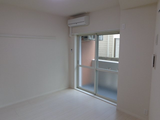 オネスティ桜ヶ丘 洋室②