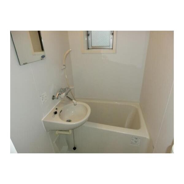 ソレアード松戸105号室 お風呂