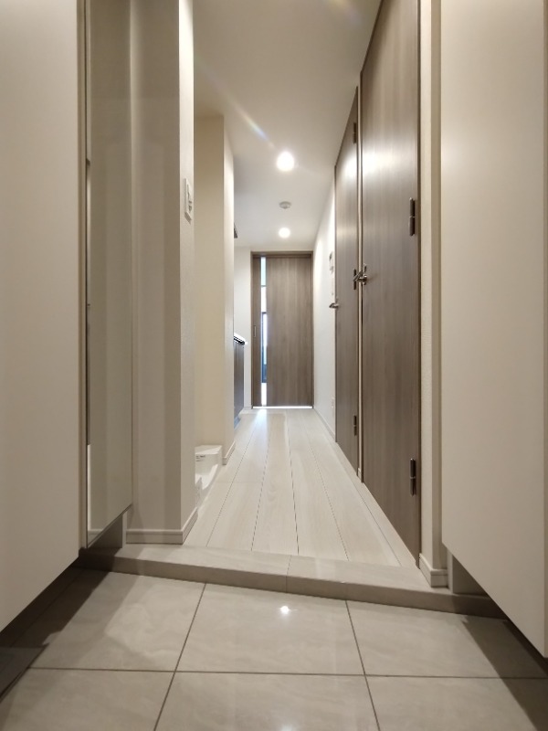 クレイシアIDZ中馬込4階 玄関