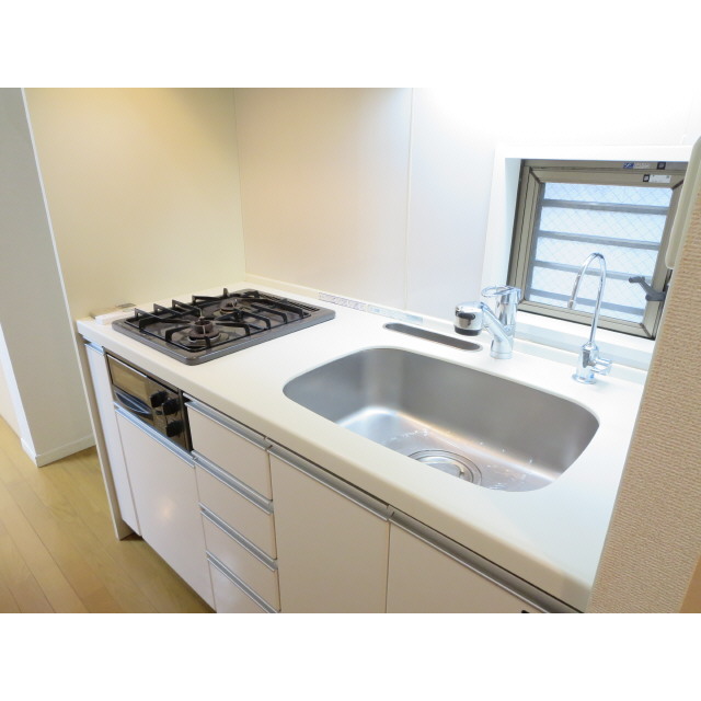 プレール・ドゥーク新宿御苑2階 同建物別部屋の参考画像